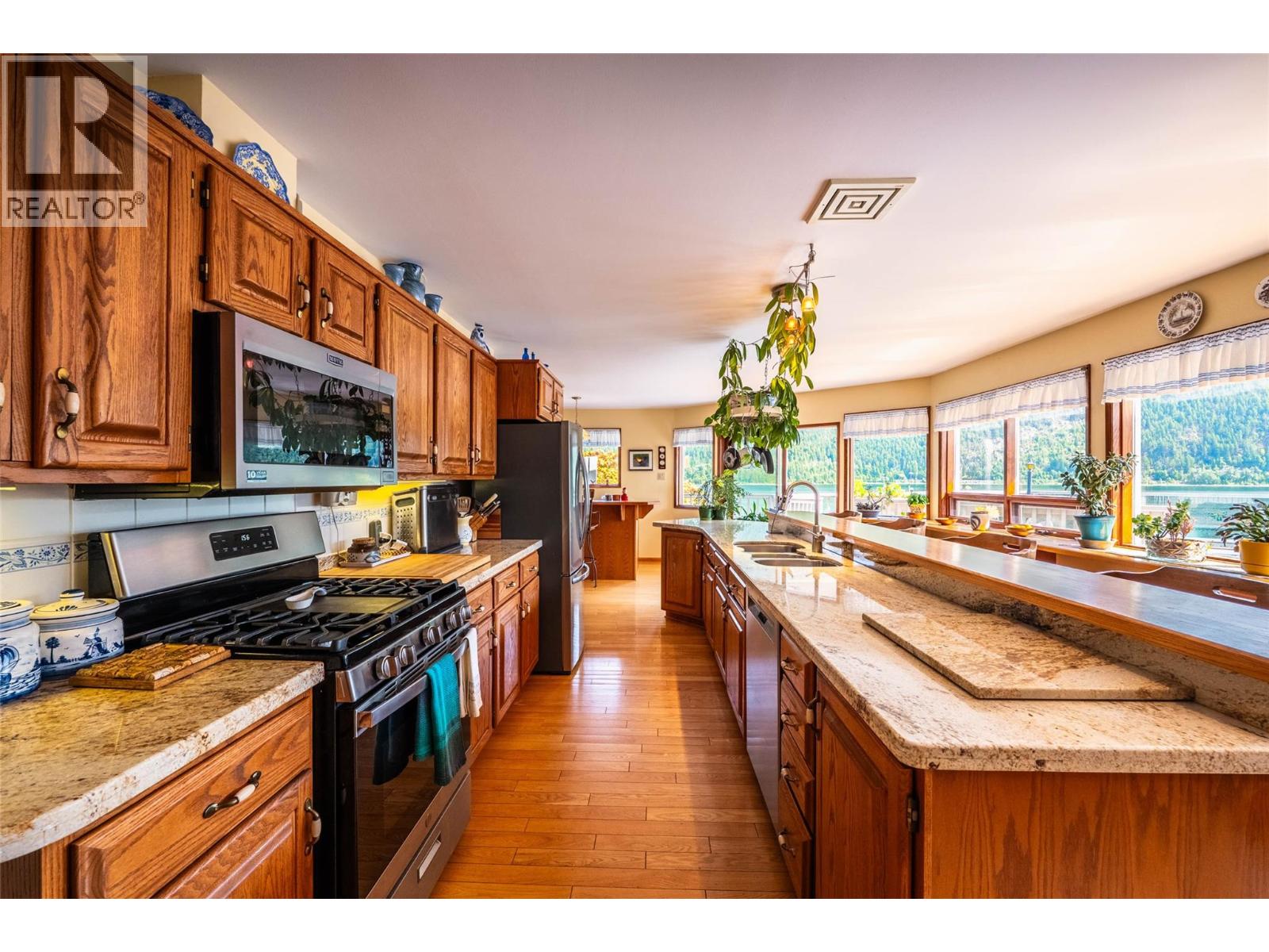 1896 3a Highway, Nelson, British Columbia  V1L 6K1 - Photo 37 - 10397220