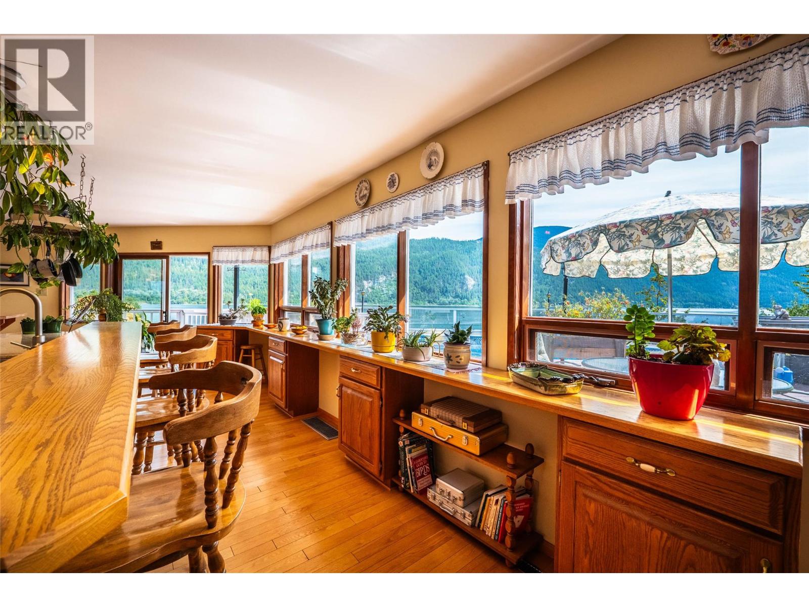 1896 3a Highway, Nelson, British Columbia  V1L 6K1 - Photo 9 - 10397220