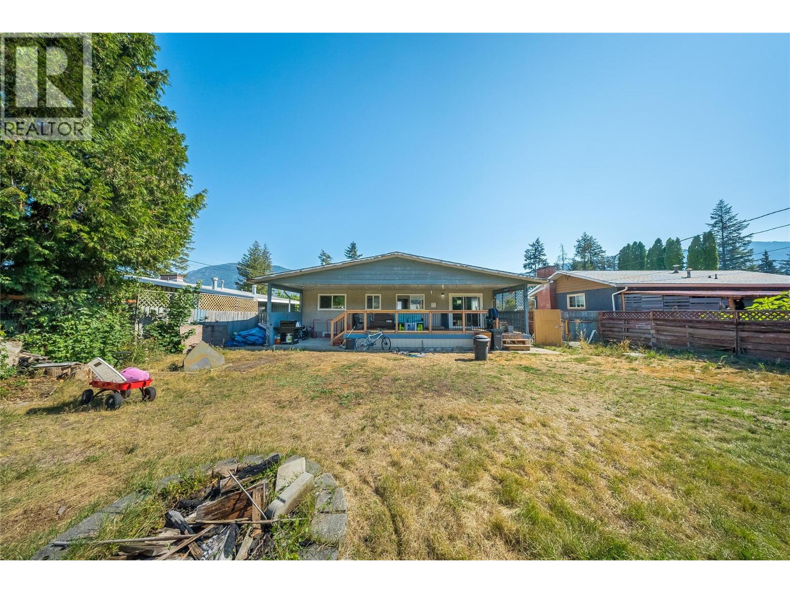 1684 Ridgewood Drive, Castlegar, British Columbia  V1N 2L7 - Photo 40 - 10397238