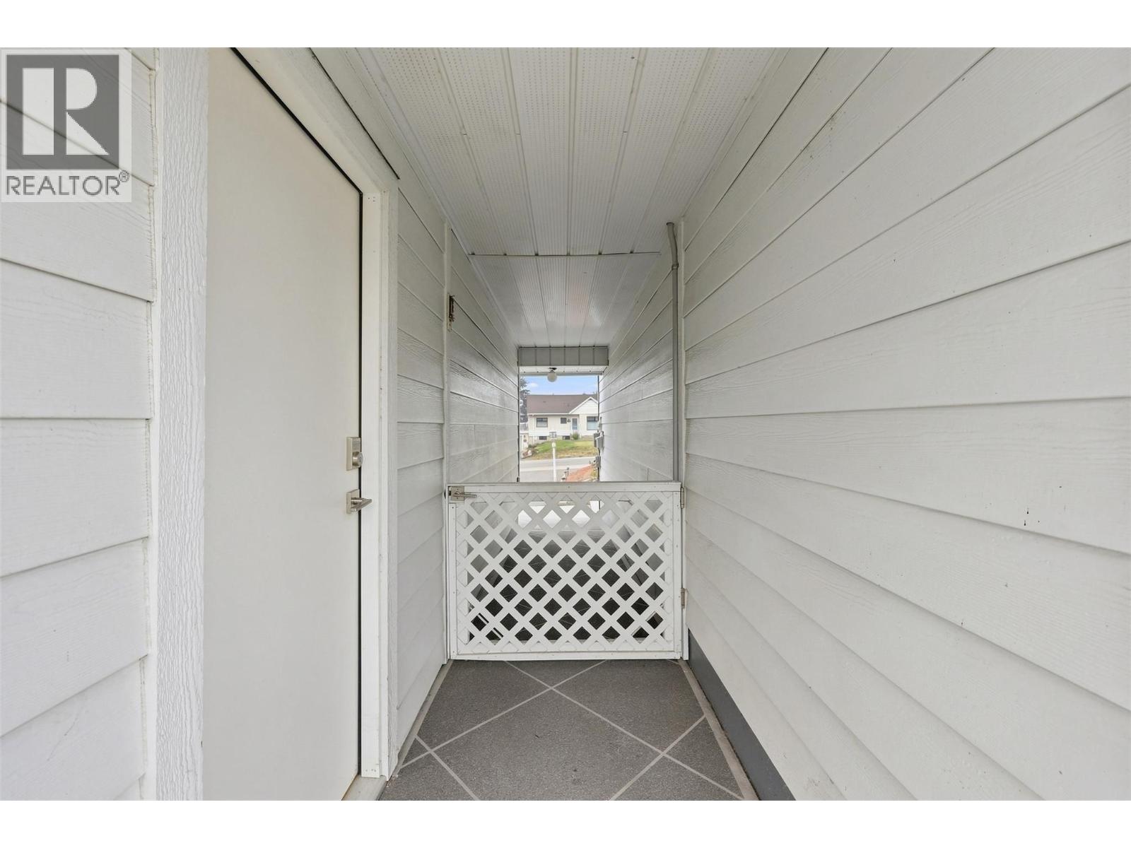 713 Singh Street, Kamloops, British Columbia  V2B 5C5 - Photo 46 - 10397209