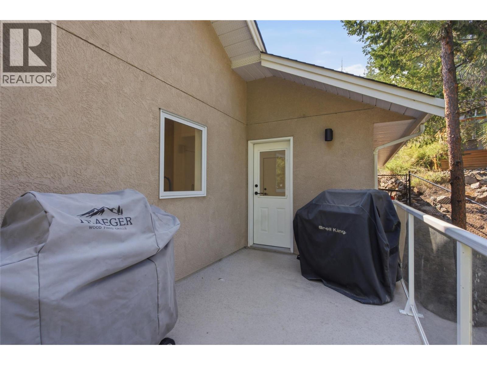 1937 Skeena Drive, Kamloops, British Columbia  V2E 2P3 - Photo 34 - 10396038