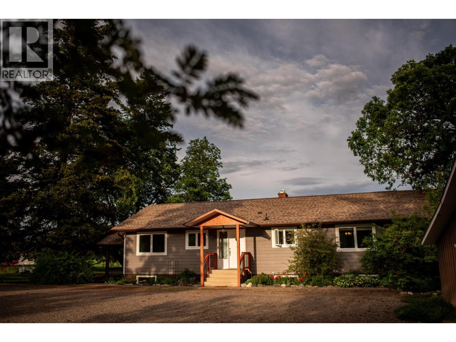 4355 Walbridge Road, Spallumcheen, British Columbia  V4Y 0N4 - Photo 14 - 10397243