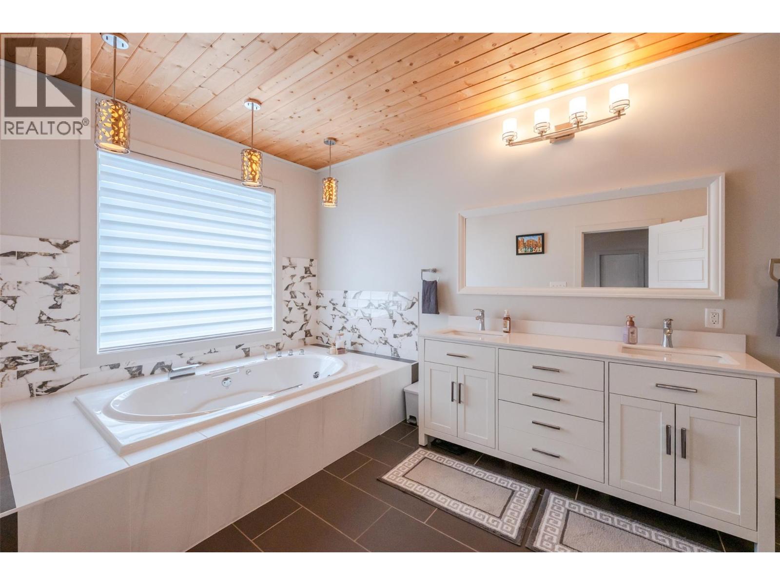 317 2nd Avenue, Keremeos, British Columbia  V0X 1N2 - Photo 38 - 10397036