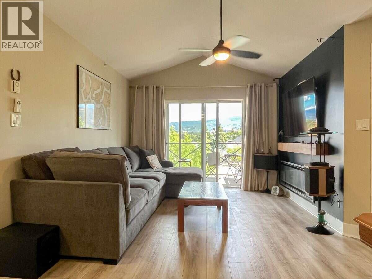 246 Hastings Avenue Unit# 405, Penticton, British Columbia  V2A 2V6 - Photo 2 - 10397286