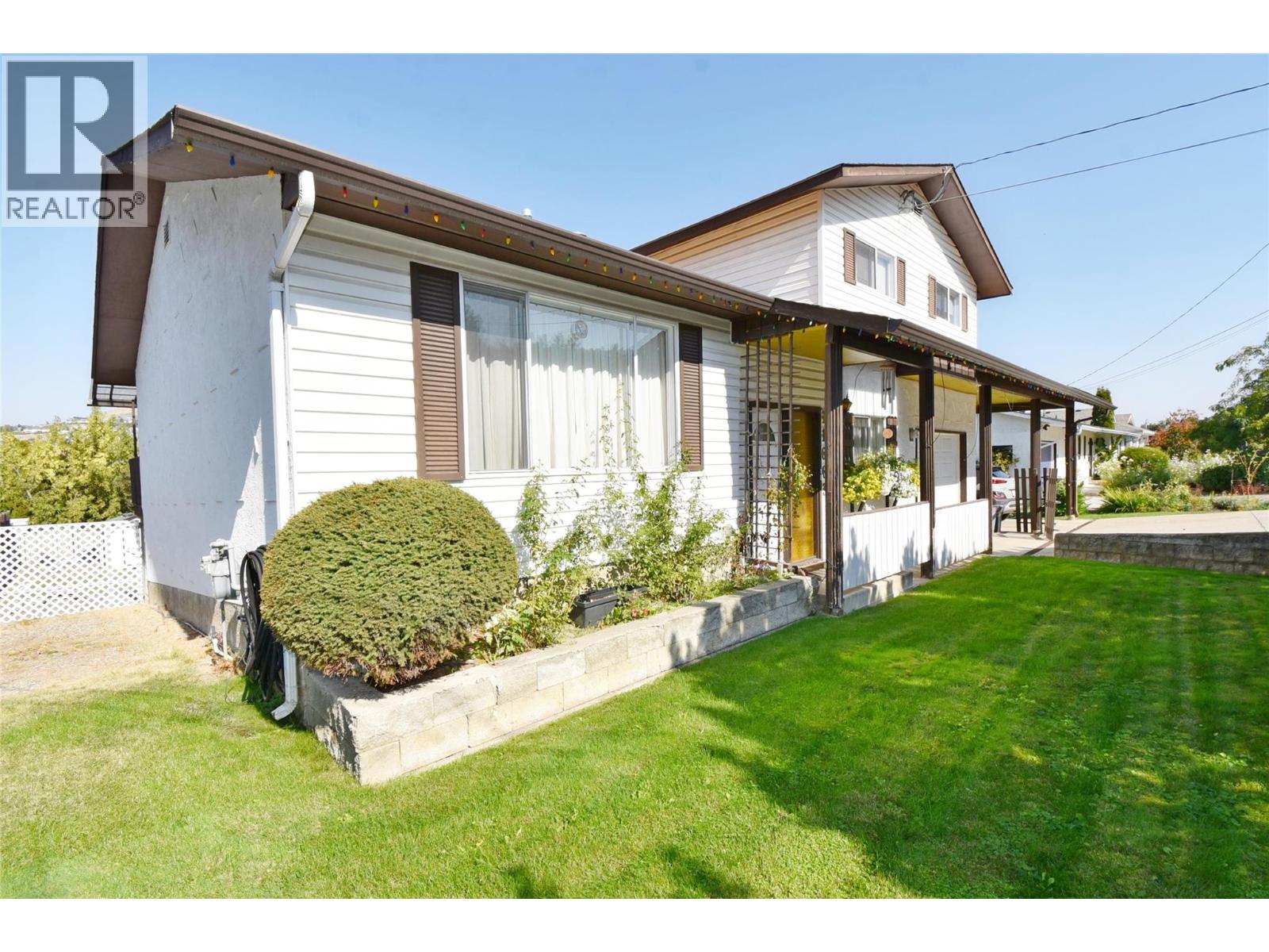 11603 Tassie Drive, Coldstream, British Columbia  V1B 1H3 - Photo 7 - 10397253