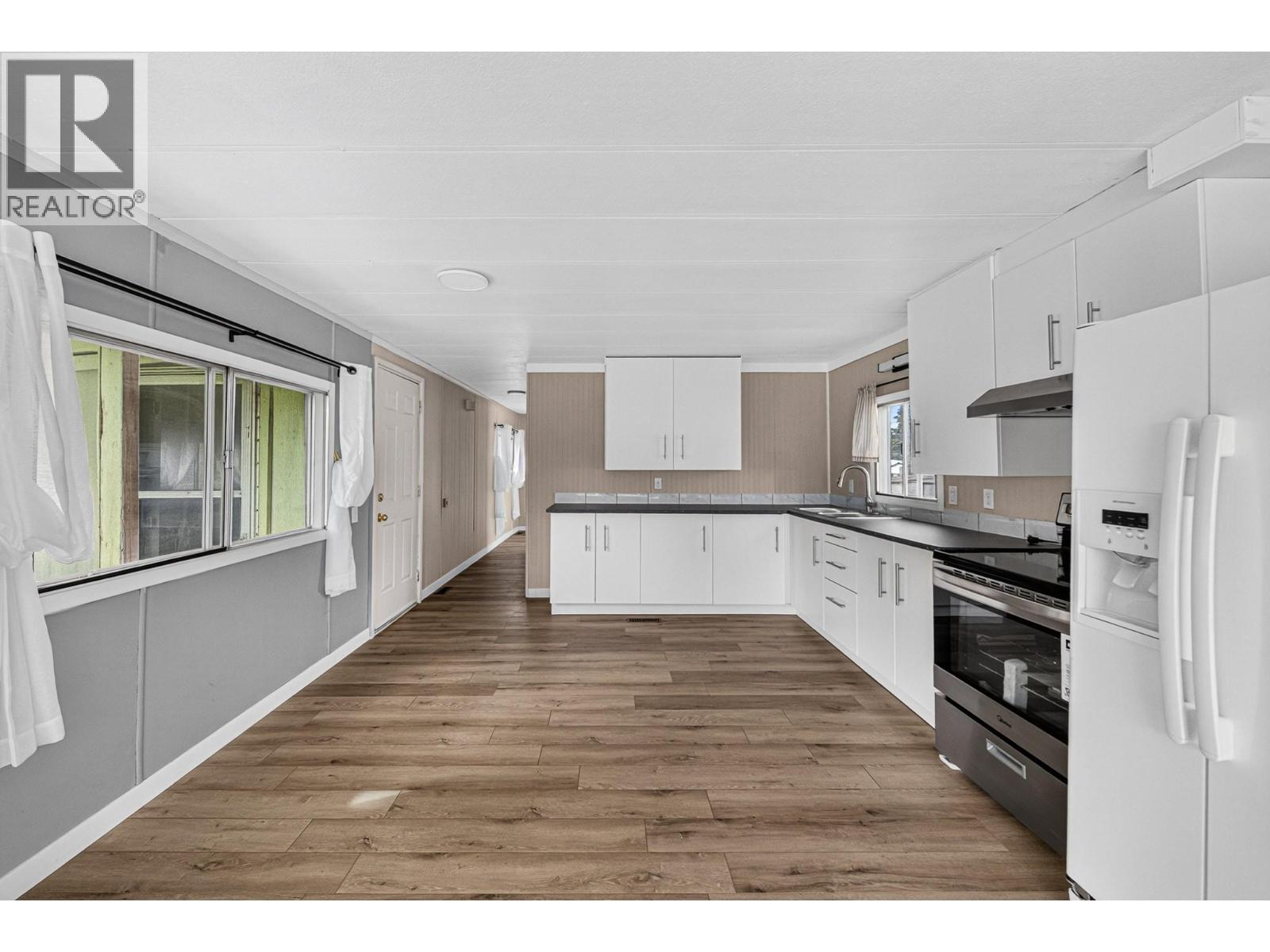 7555 Highway 43 Unit# D6, Sparwood, British Columbia  V0B 2G1 - Photo 13 - 10396567