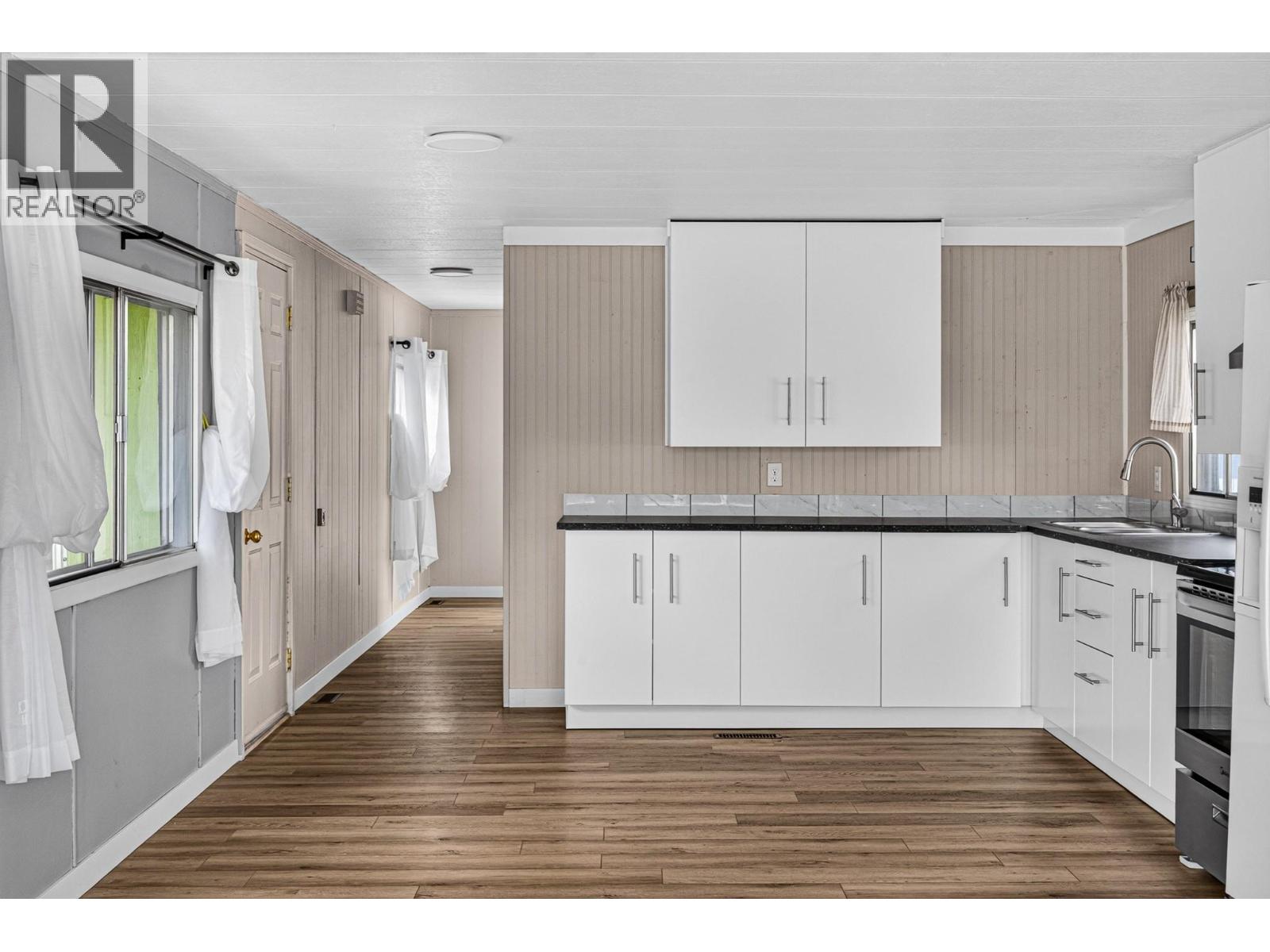 7555 Highway 43 Unit# D6, Sparwood, British Columbia  V0B 2G1 - Photo 15 - 10396567
