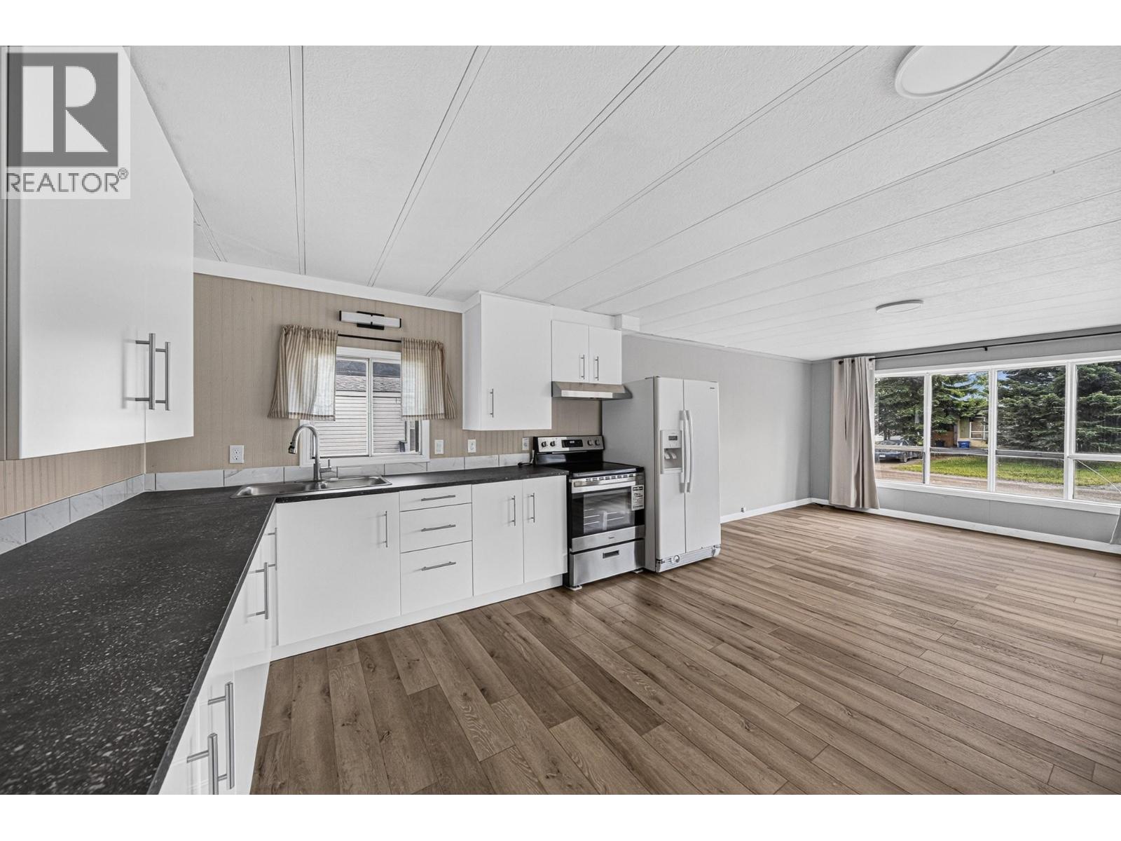 7555 Highway 43 Unit# D6, Sparwood, British Columbia  V0B 2G1 - Photo 20 - 10396567