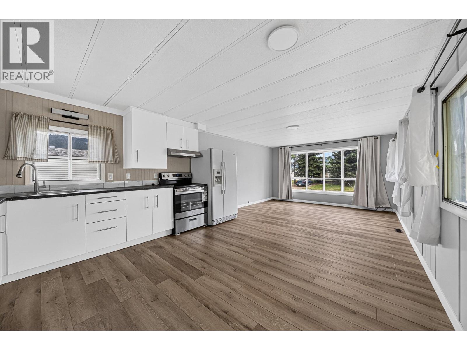 7555 Highway 43 Unit# D6, Sparwood, British Columbia  V0B 2G1 - Photo 5 - 10396567