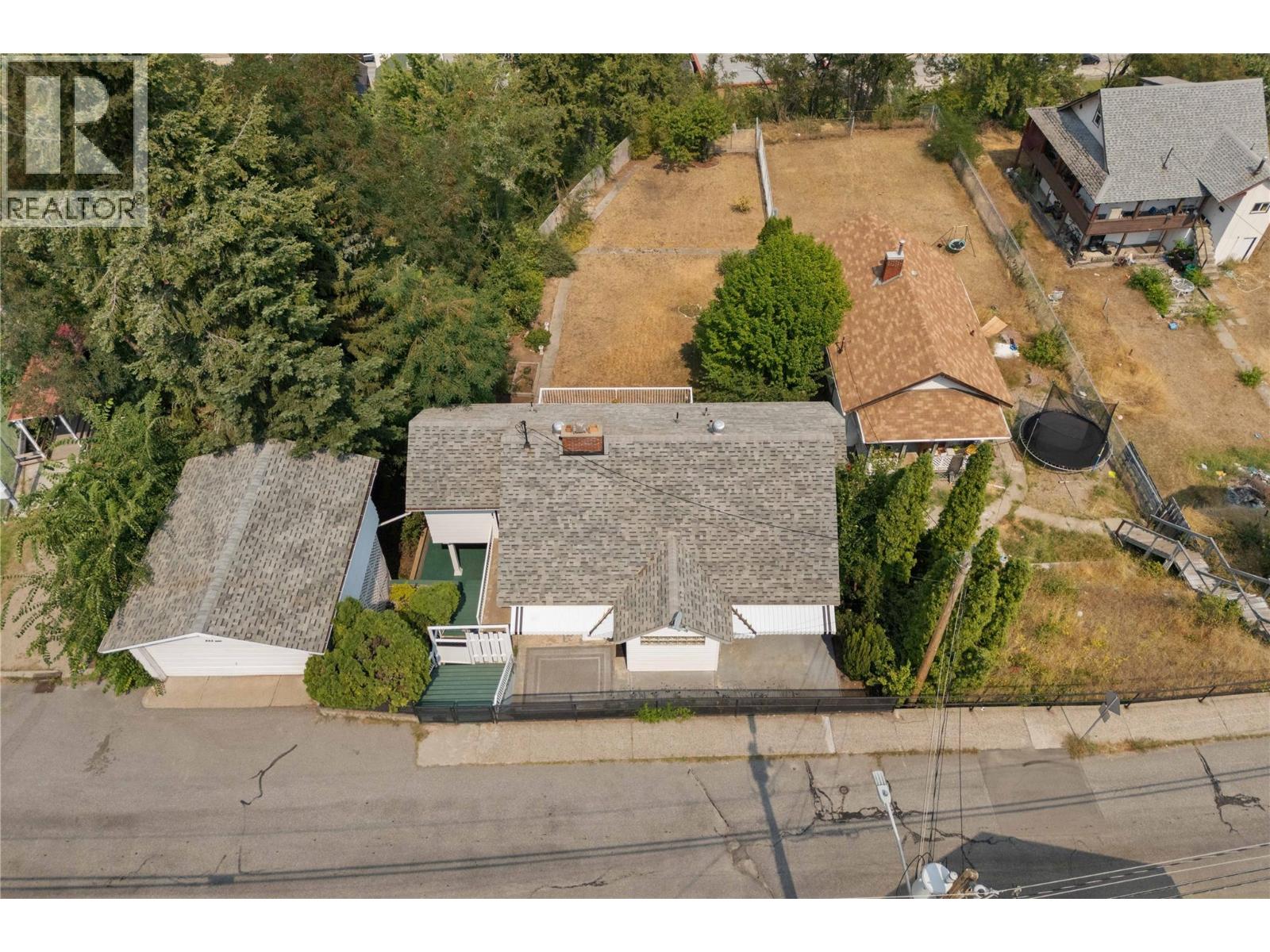 597 Binns Street, Trail, British Columbia  V1R 3L3 - Photo 44 - 10397271