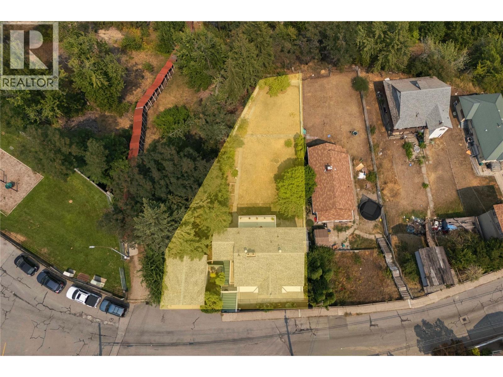 597 Binns Street, Trail, British Columbia  V1R 3L3 - Photo 45 - 10397271