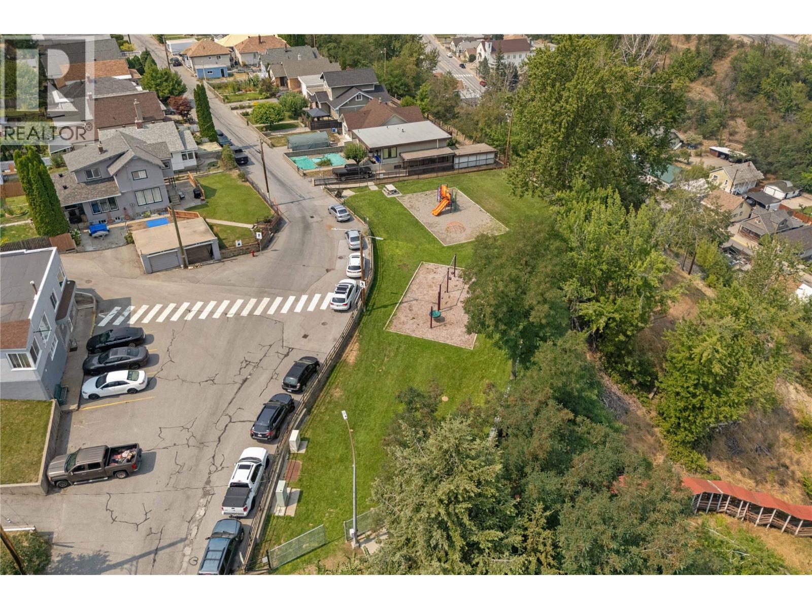 597 Binns Street, Trail, British Columbia  V1R 3L3 - Photo 47 - 10397271