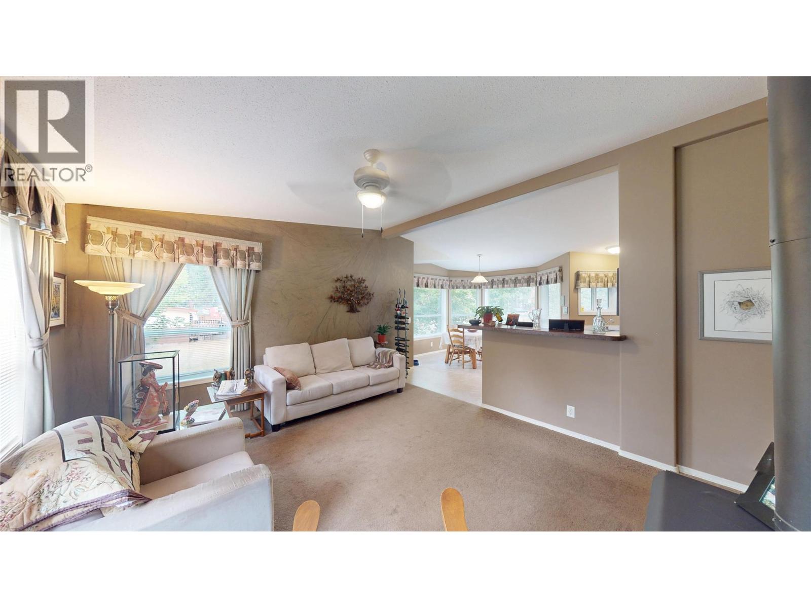 6311 Ash Road, Wasa, British Columbia  V0B 2K0 - Photo 15 - 10396955
