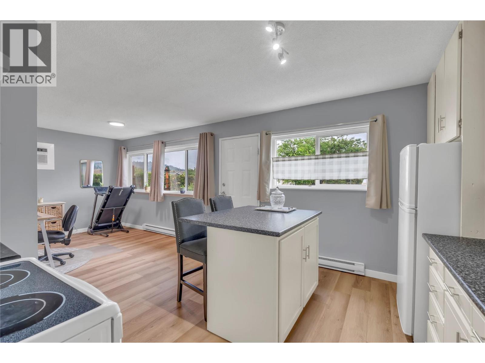 172 Mcgowan Road, Oliver, British Columbia  V0H 1T2 - Photo 15 - 10397323