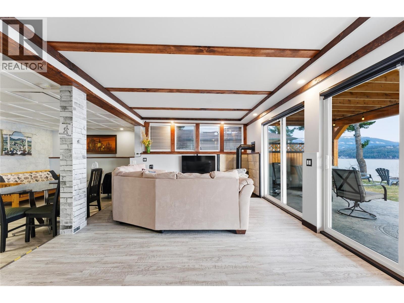 3690 Southview Road, Tappen, British Columbia  V0E 2X1 - Photo 38 - 10397324