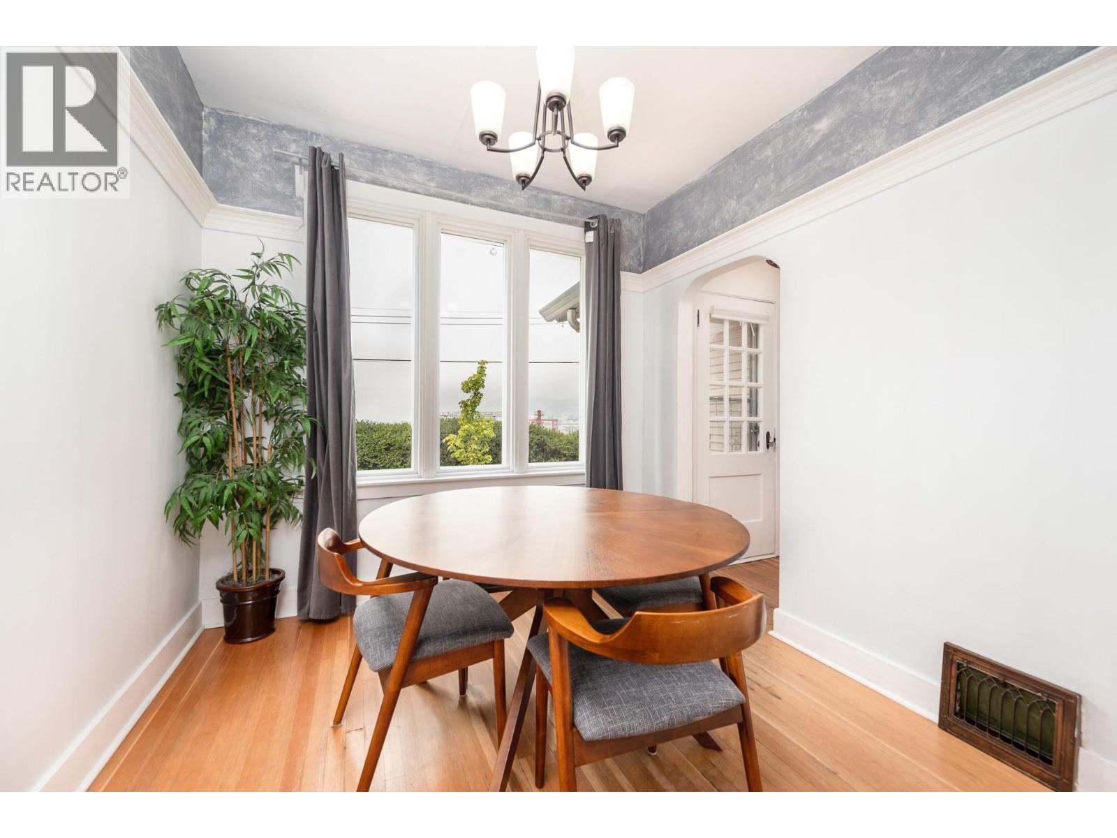 2605 27 Street, Vernon, British Columbia  V1T 4W1 - Photo 4 - 10397130