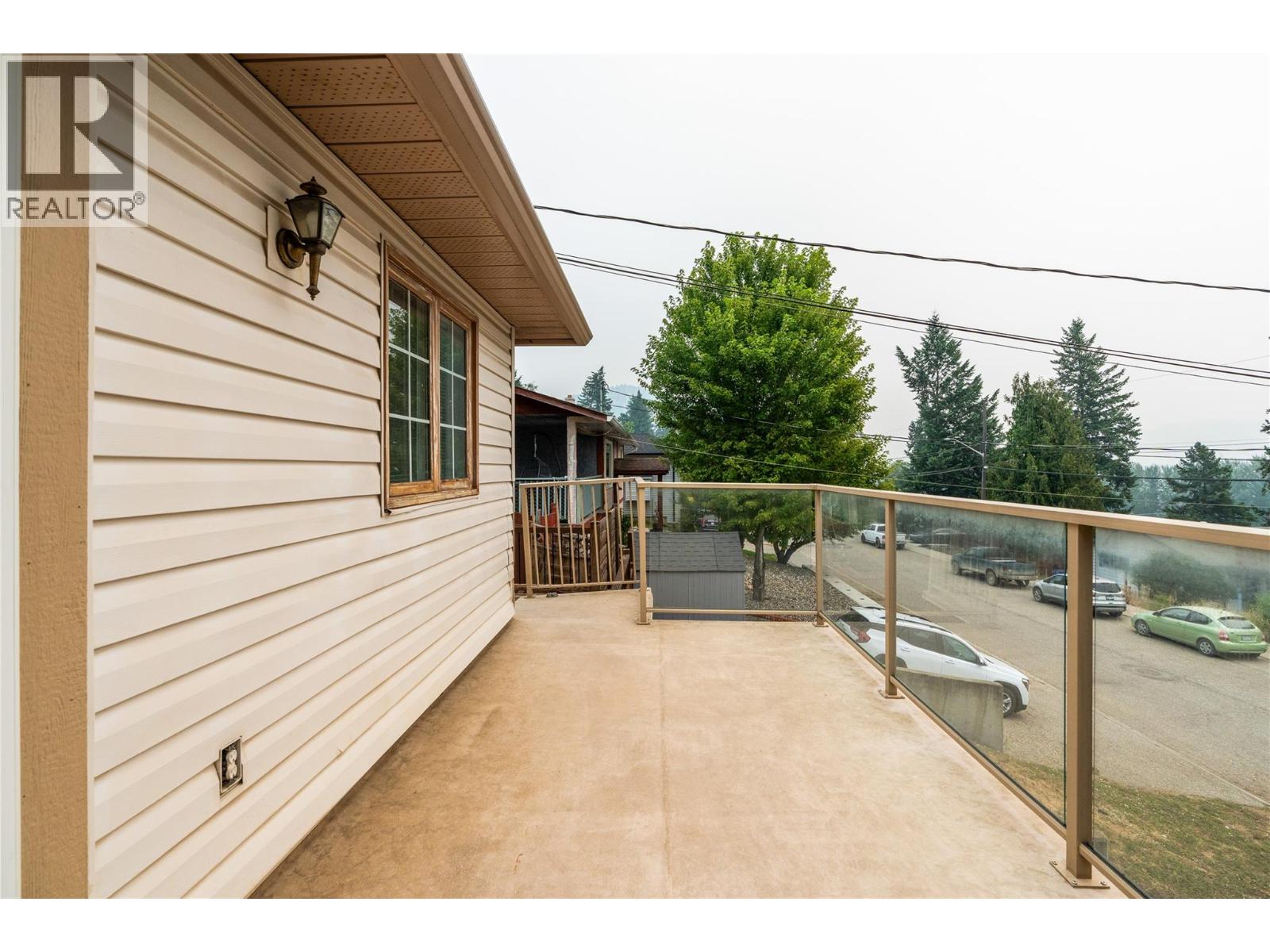 1908 Grandview Avenue, Lumby, British Columbia  V0E 2G0 - Photo 19 - 10397340