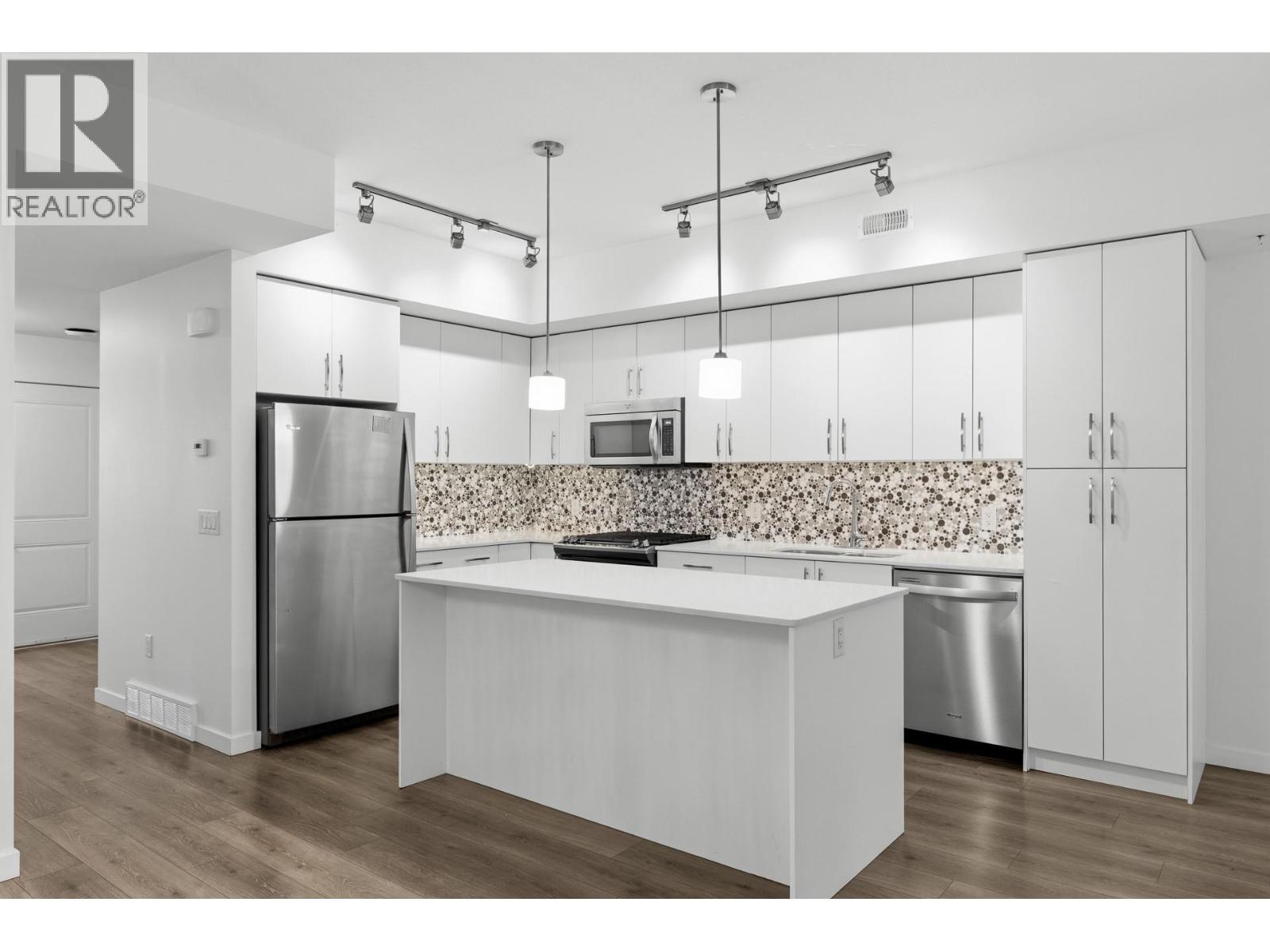 680 Old Meadows Road Unit# 74, Kelowna, British Columbia  V1W 5L4 - Photo 2 - 10397316