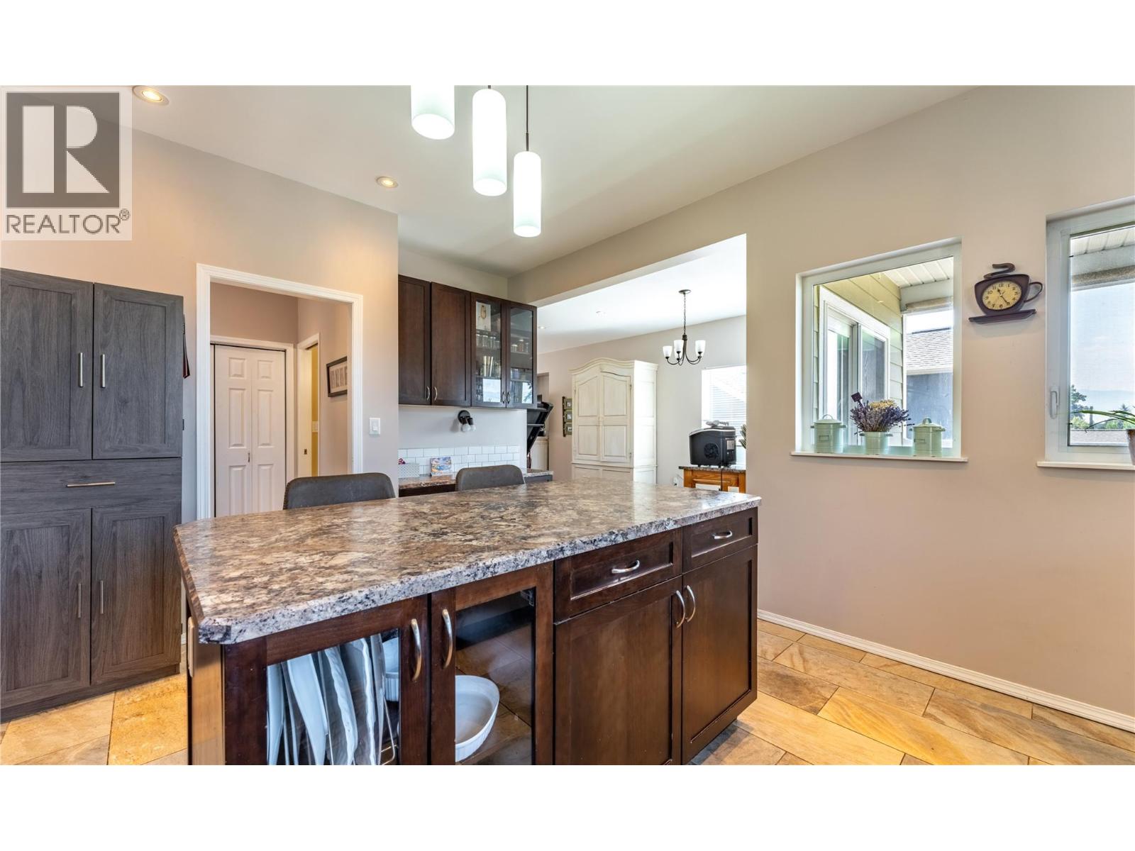 201 25th Avenue S, Creston, British Columbia  V0B 1G5 - Photo 13 - 10397195