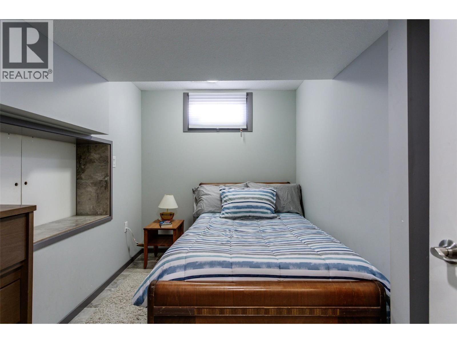 840 Liban Court, Kelowna, British Columbia  V1Y 8B5 - Photo 33 - 10396432
