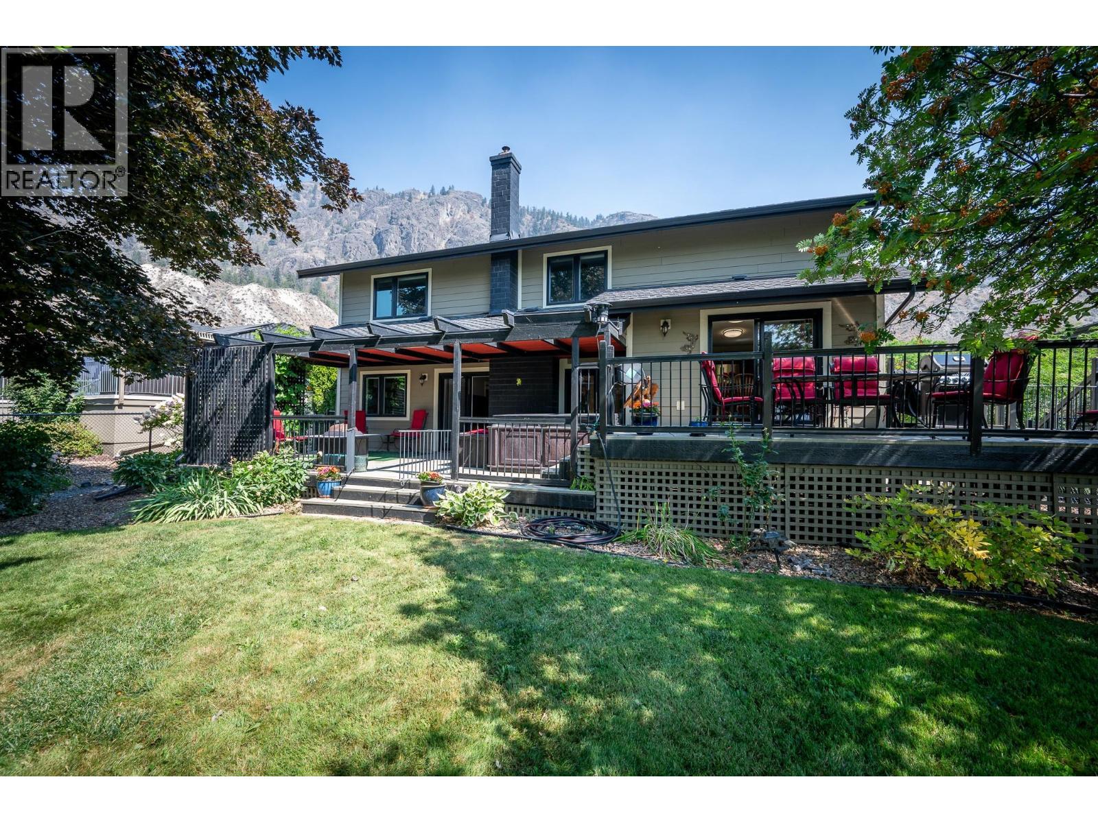 3544 Navatanee Drive, Kamloops, British Columbia  V2H 1S1 - Photo 4 - 10396828