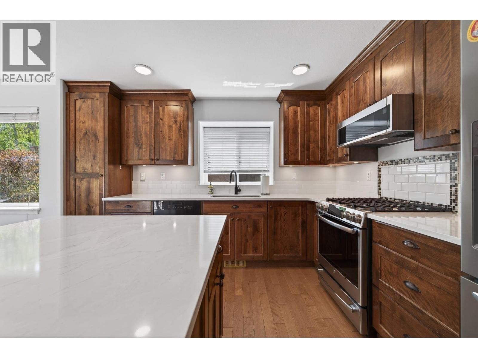 8929 Grizzly Crescent, Kamloops, British Columbia  V2C 6T9 - Photo 12 - 10397318