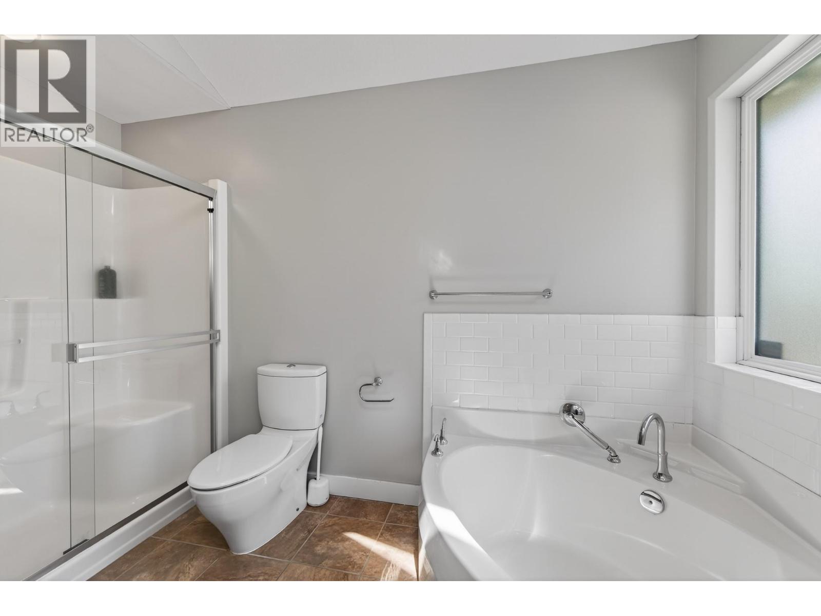 8929 Grizzly Crescent, Kamloops, British Columbia  V2C 6T9 - Photo 15 - 10397318