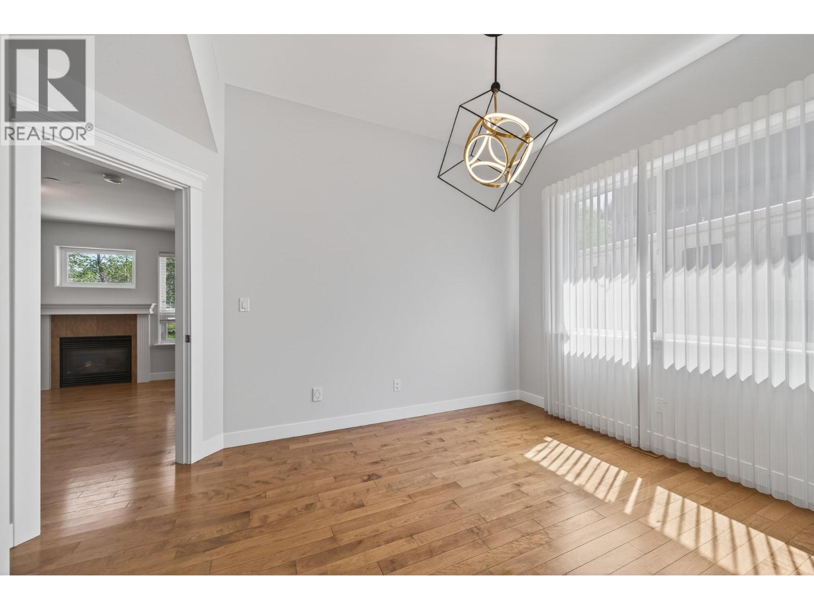 8929 Grizzly Crescent, Kamloops, British Columbia  V2C 6T9 - Photo 6 - 10397318