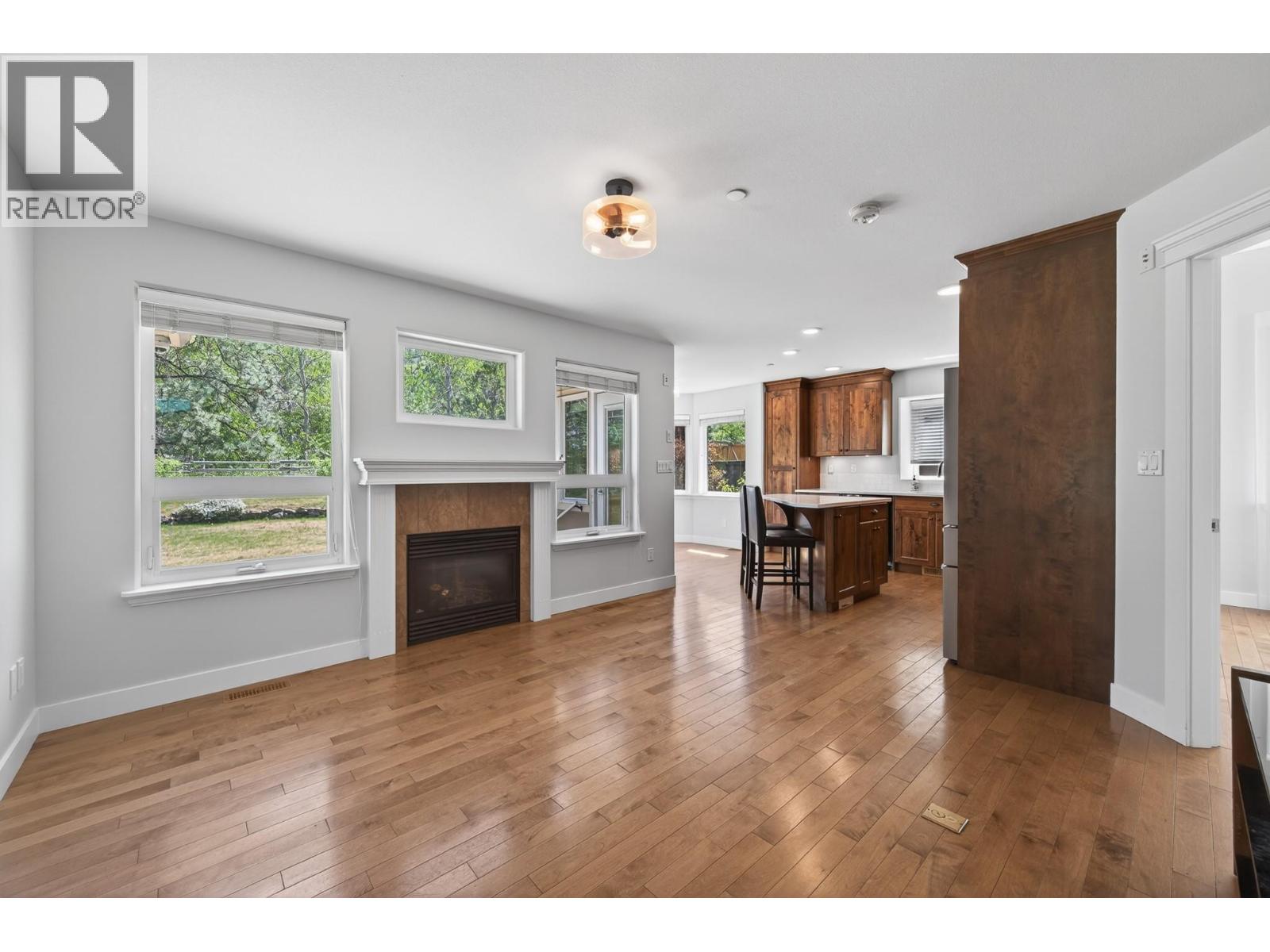 8929 Grizzly Crescent, Kamloops, British Columbia  V2C 6T9 - Photo 8 - 10397318