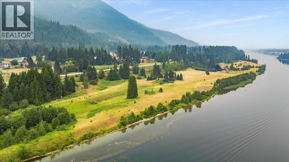 1864 Highway 3a, Castlegar, British Columbia  V1N 4N6 - Photo 11 - 10397290