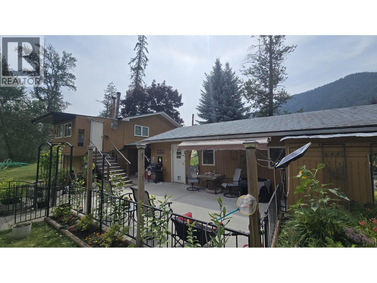 1285 Manly Meadows Road, Grand Forks, British Columbia  V0H 1H9 - Photo 17 - 10397085