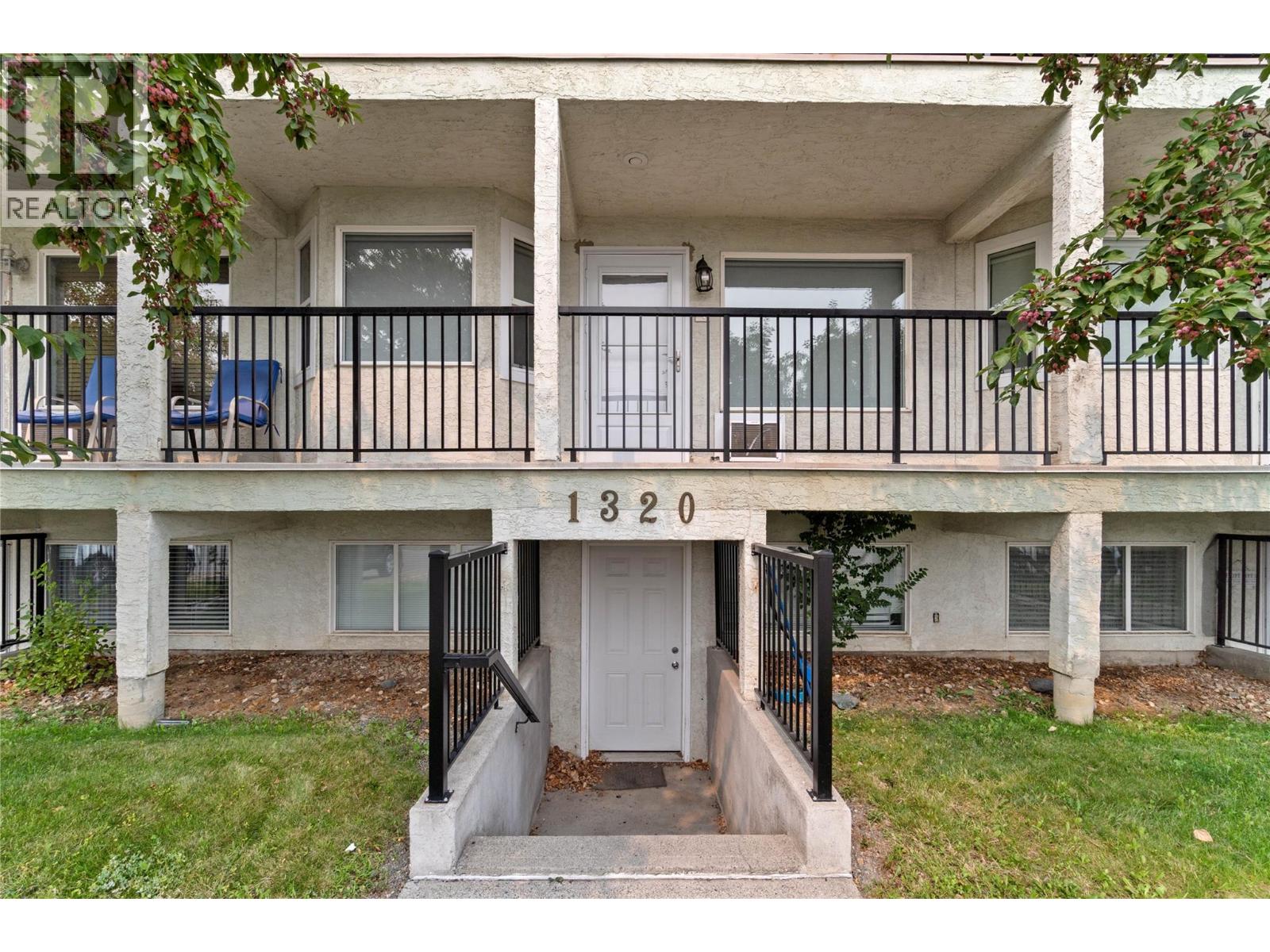 1320 Selkirk Avenue Unit# 4, Kamloops, British Columbia  V2B 1V7 - Photo 1 - 10397309