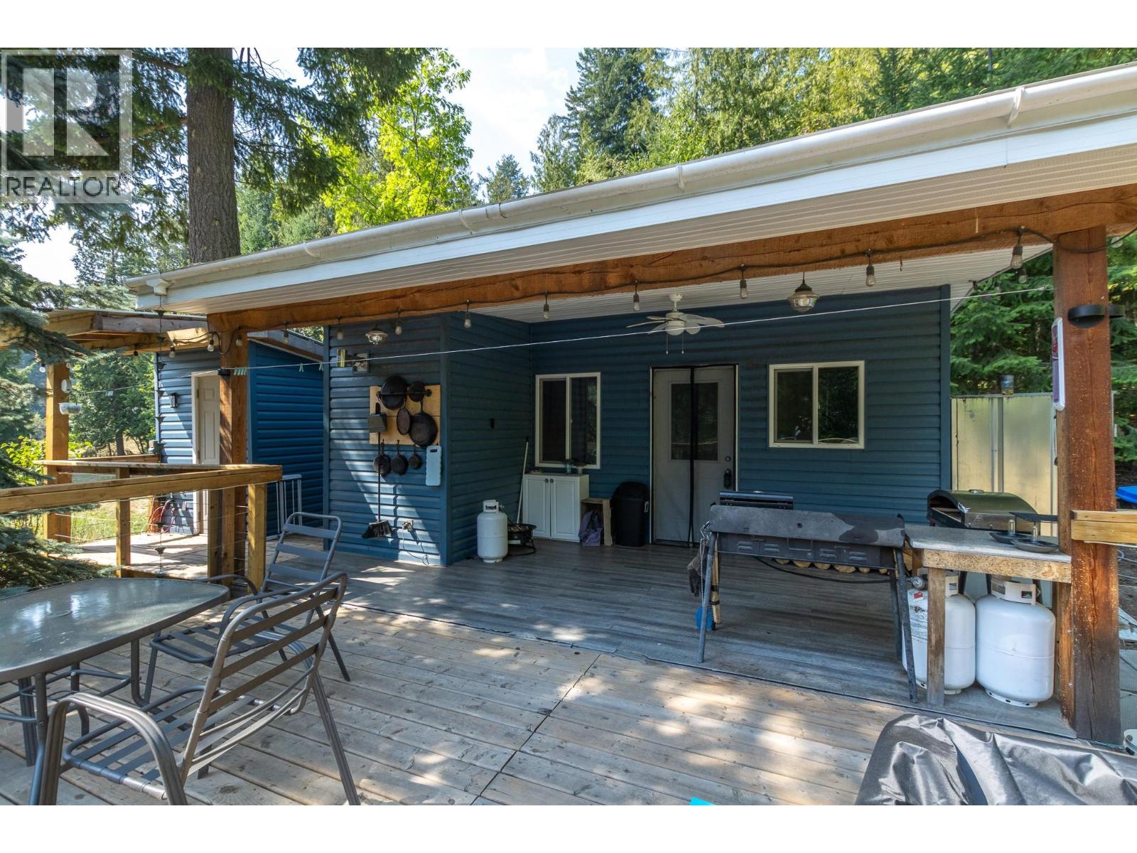 6061 40 Street Nw, Salmon Arm, British Columbia  V1E 4M2 - Photo 11 - 10396891