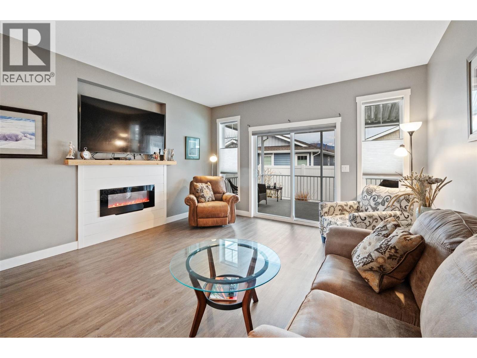 351 Warren Avenue W Unit# 42, Penticton, British Columbia  V2A 3N2 - Photo 4 - 10397373