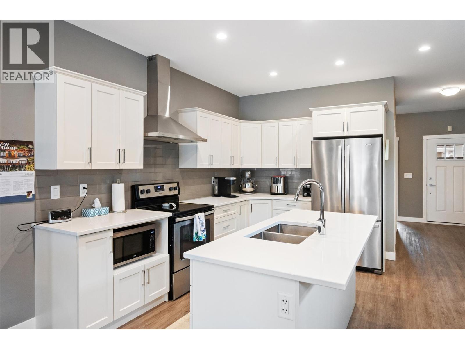 351 Warren Avenue W Unit# 42, Penticton, British Columbia  V2A 3N2 - Photo 9 - 10397373