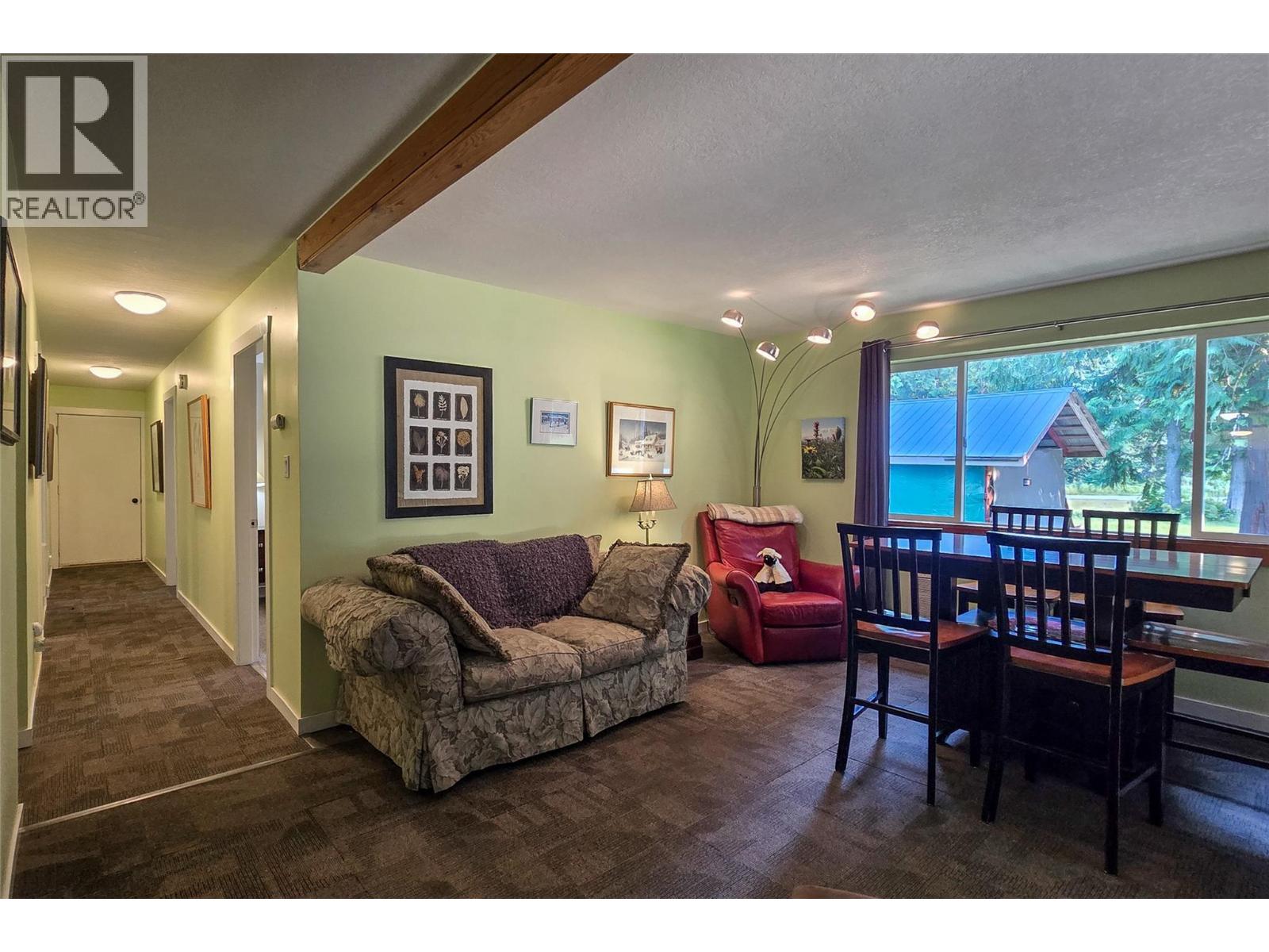 475 Westside Road, Trout Lake, British Columbia  V0G 1R2 - Photo 10 - 10397277