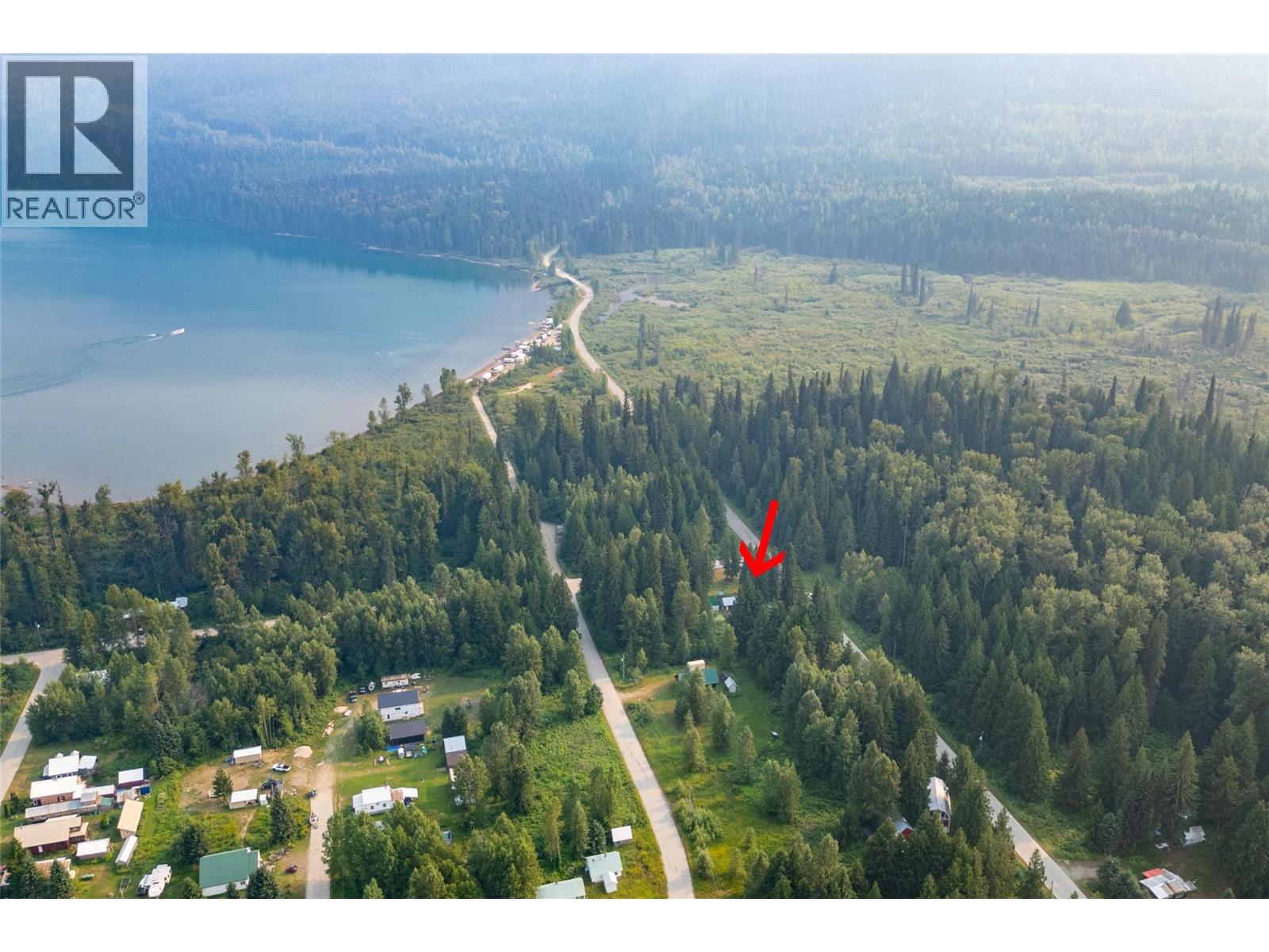 475 Westside Road, Trout Lake, British Columbia  V0G 1R2 - Photo 3 - 10397277