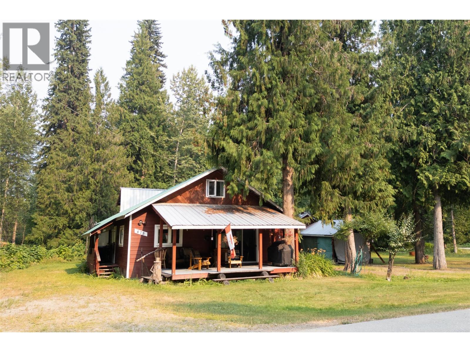 475 Westside Road, Trout Lake, British Columbia  V0G 1R2 - Photo 34 - 10397277