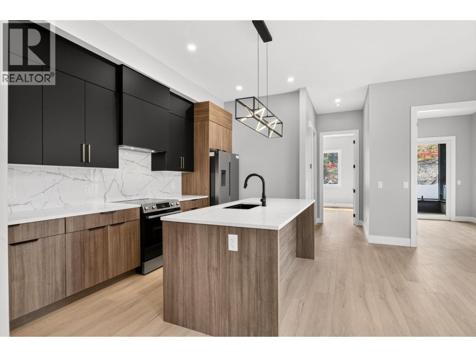757 Barnaby Road Unit# 1, Kelowna, British Columbia  V1W 4N9 - Photo 5 - 10397265