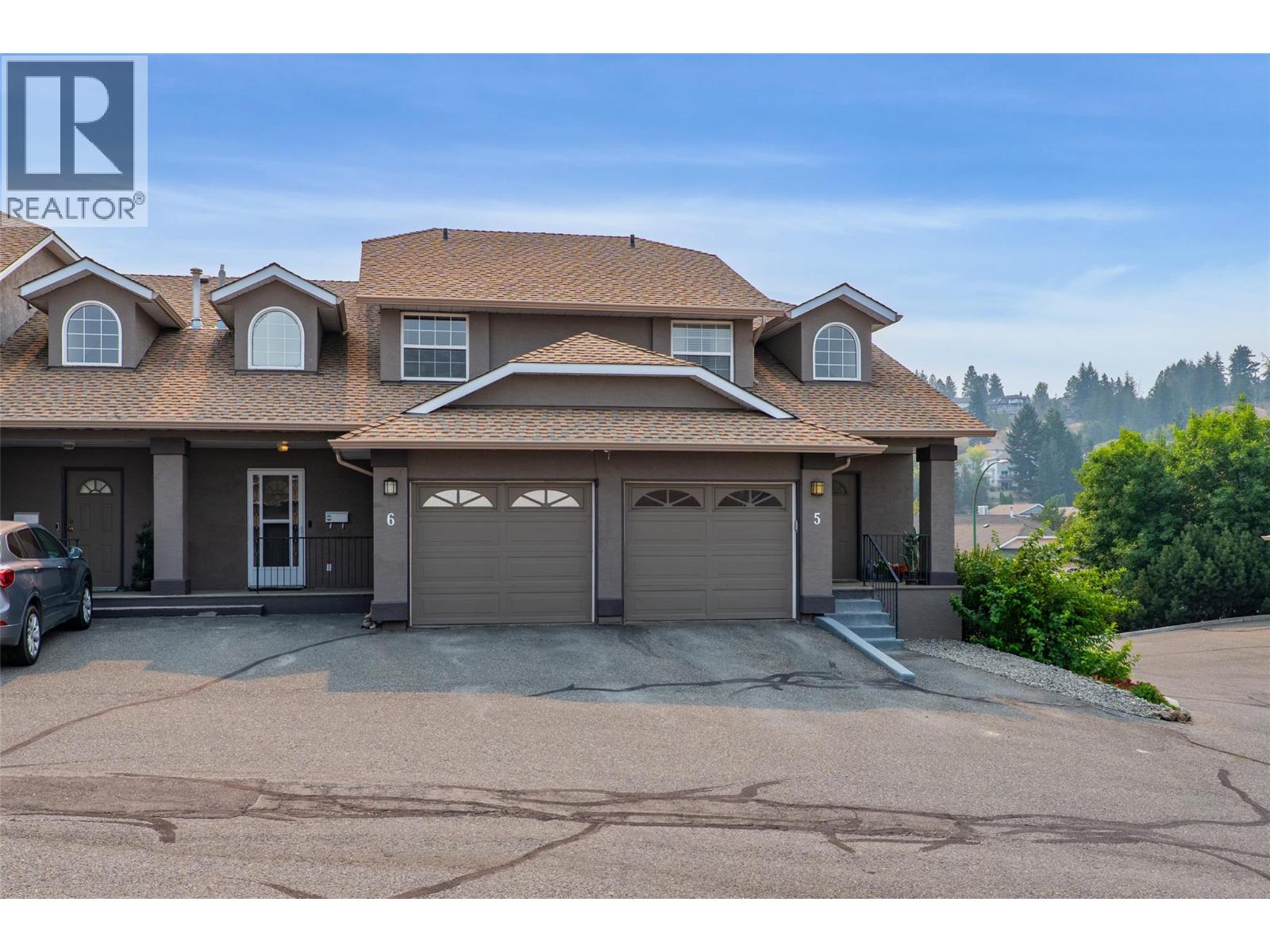 1750 Mckinley Court Unit# 6, Kamloops, British Columbia  V2E 2N5 - Photo 1 - 10397361