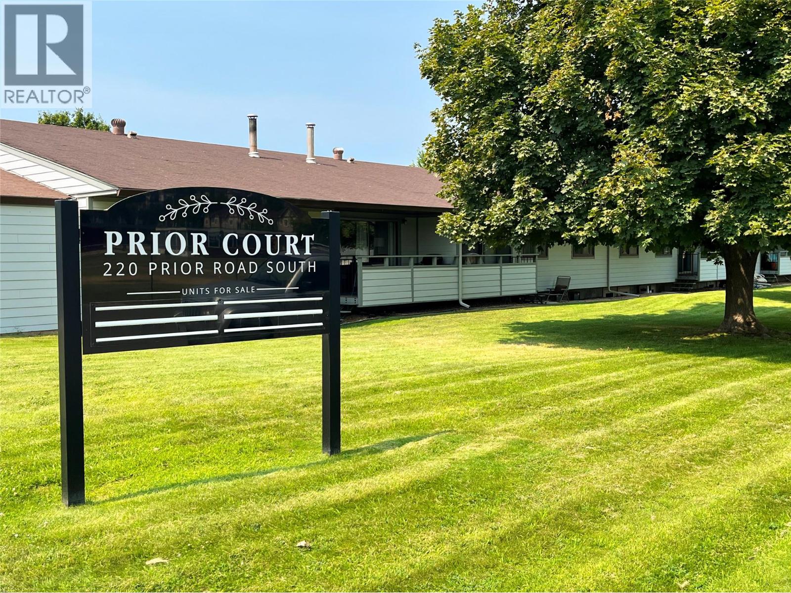 220 Prior Road S Unit# 3, Kelowna, British Columbia  V1X 2Y4 - Photo 2 - 10397355