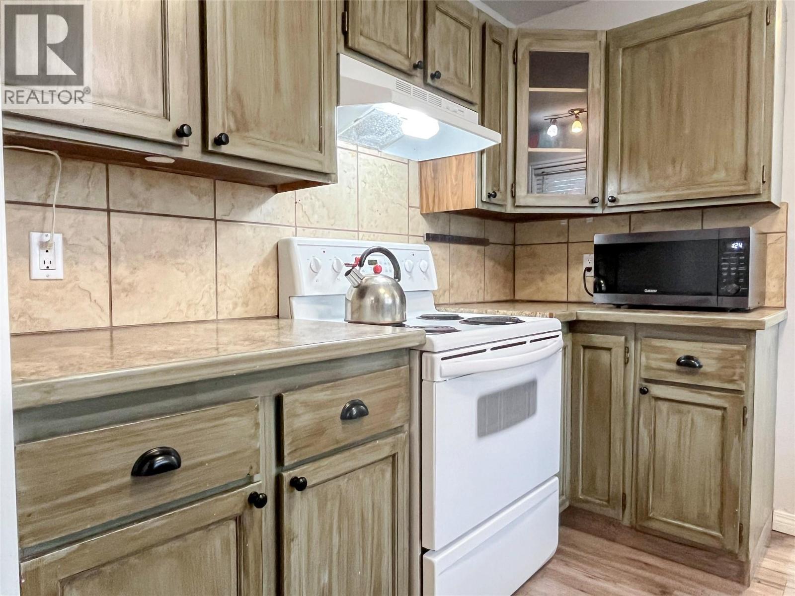220 Prior Road S Unit# 3, Kelowna, British Columbia  V1X 2Y4 - Photo 3 - 10397355