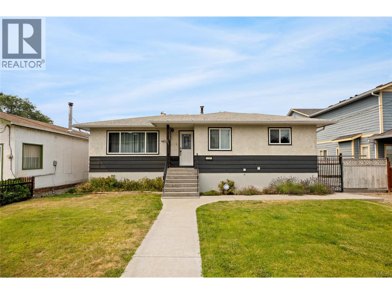 317 Haynes Street, Penticton, British Columbia  V2A 5S1 - Photo 1 - 10397367