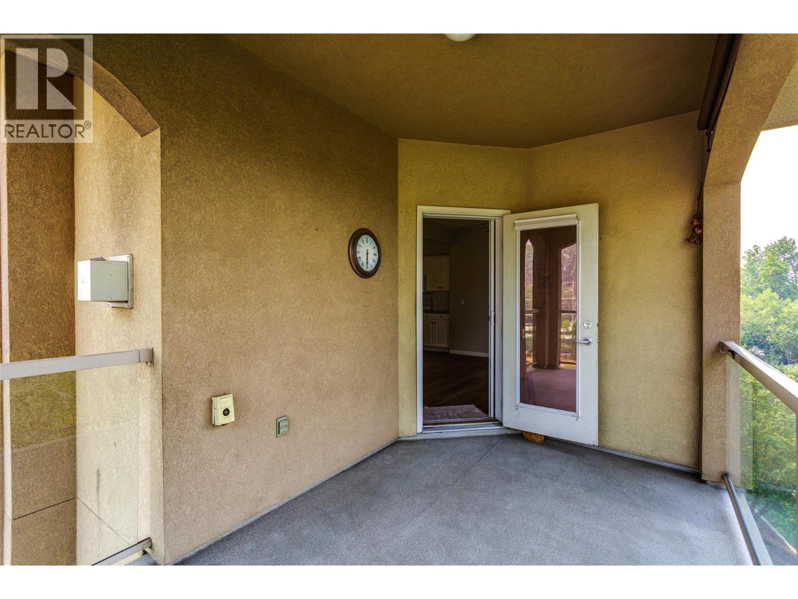 1962 Enterprise Way Unit# 401, Kelowna, British Columbia  V1Y 9S6 - Photo 37 - 10396429
