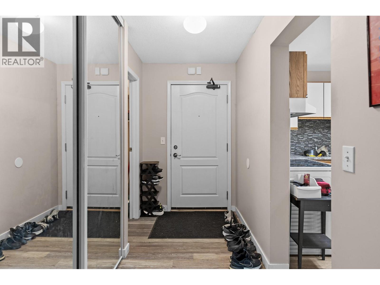 780 Houghton Road Unit# 204, Kelowna, British Columbia  V1X 5G7 - Photo 5 - 10397359