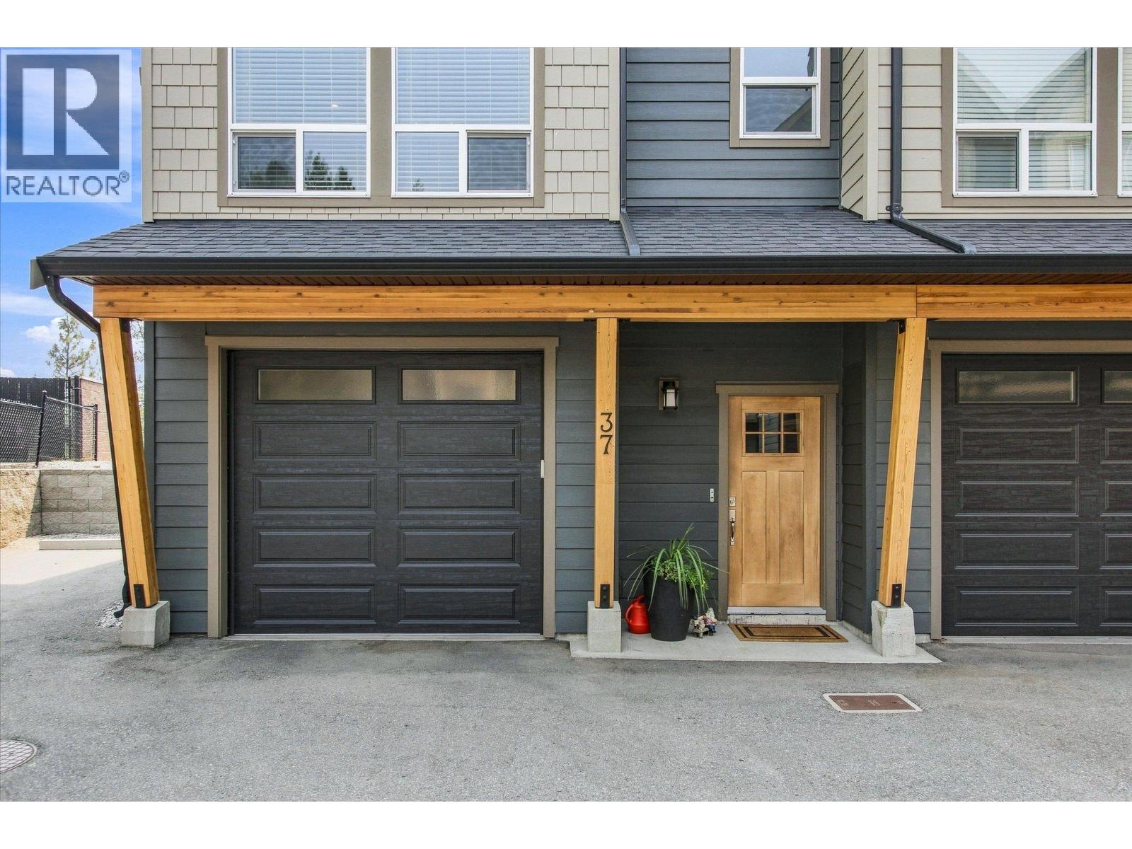 2490 Tuscany Drive Unit# 37, West Kelowna, British Columbia  V4T 3M4 - Photo 2 - 10397032