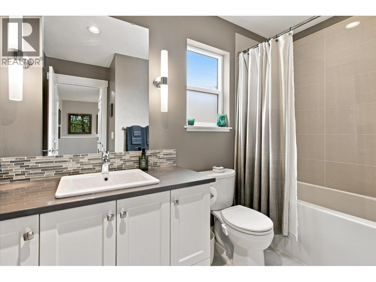 2490 Tuscany Drive Unit# 37, West Kelowna, British Columbia  V4T 3M4 - Photo 38 - 10397032