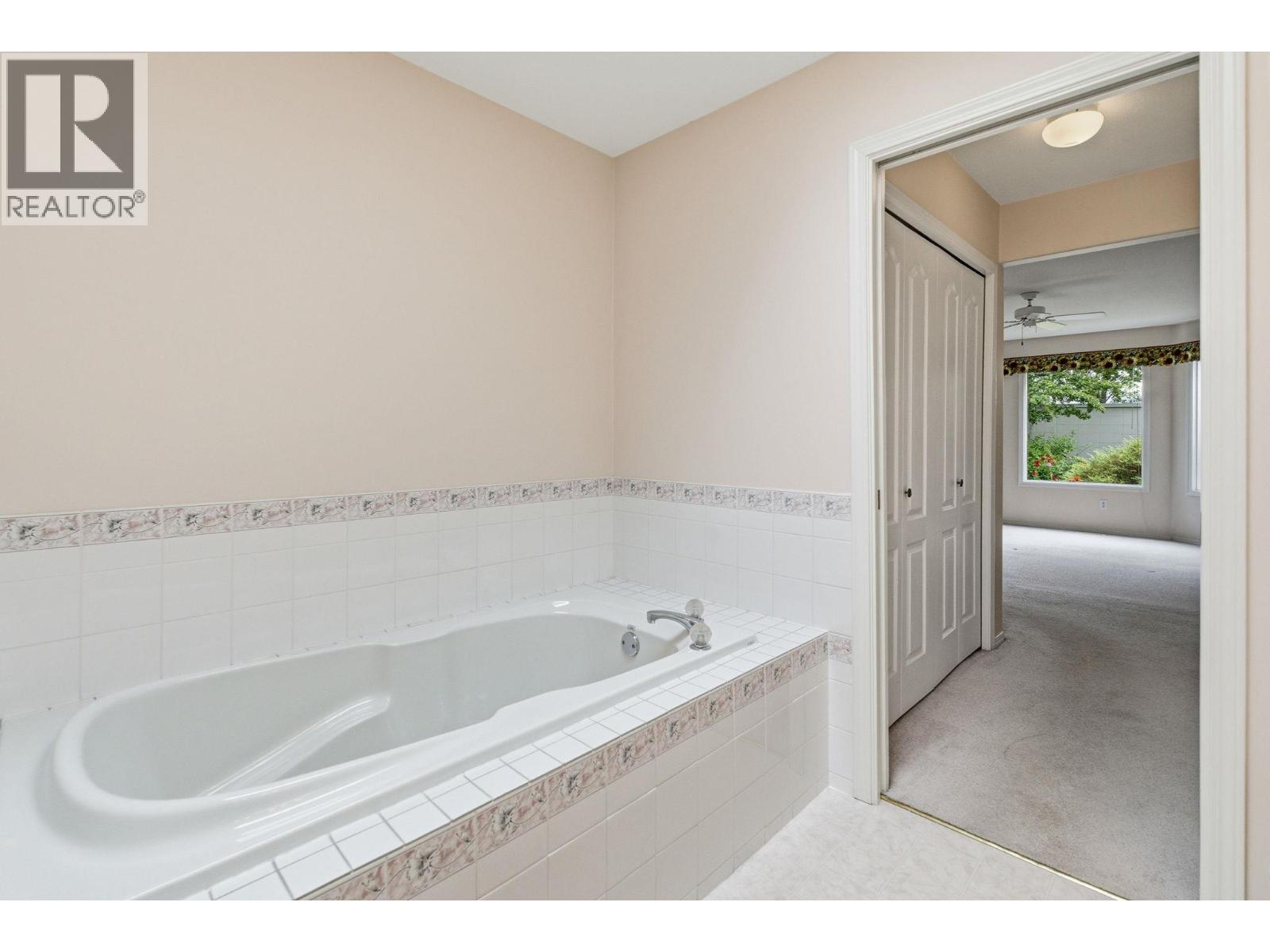 650 Lexington Drive Unit# 212, Kelowna, British Columbia  V1W 3B6 - Photo 26 - 10397182