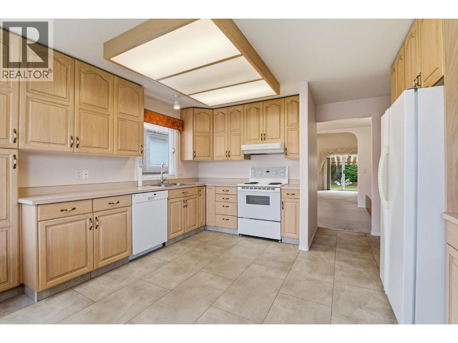 650 Lexington Drive Unit# 212, Kelowna, British Columbia  V1W 3B6 - Photo 6 - 10397182