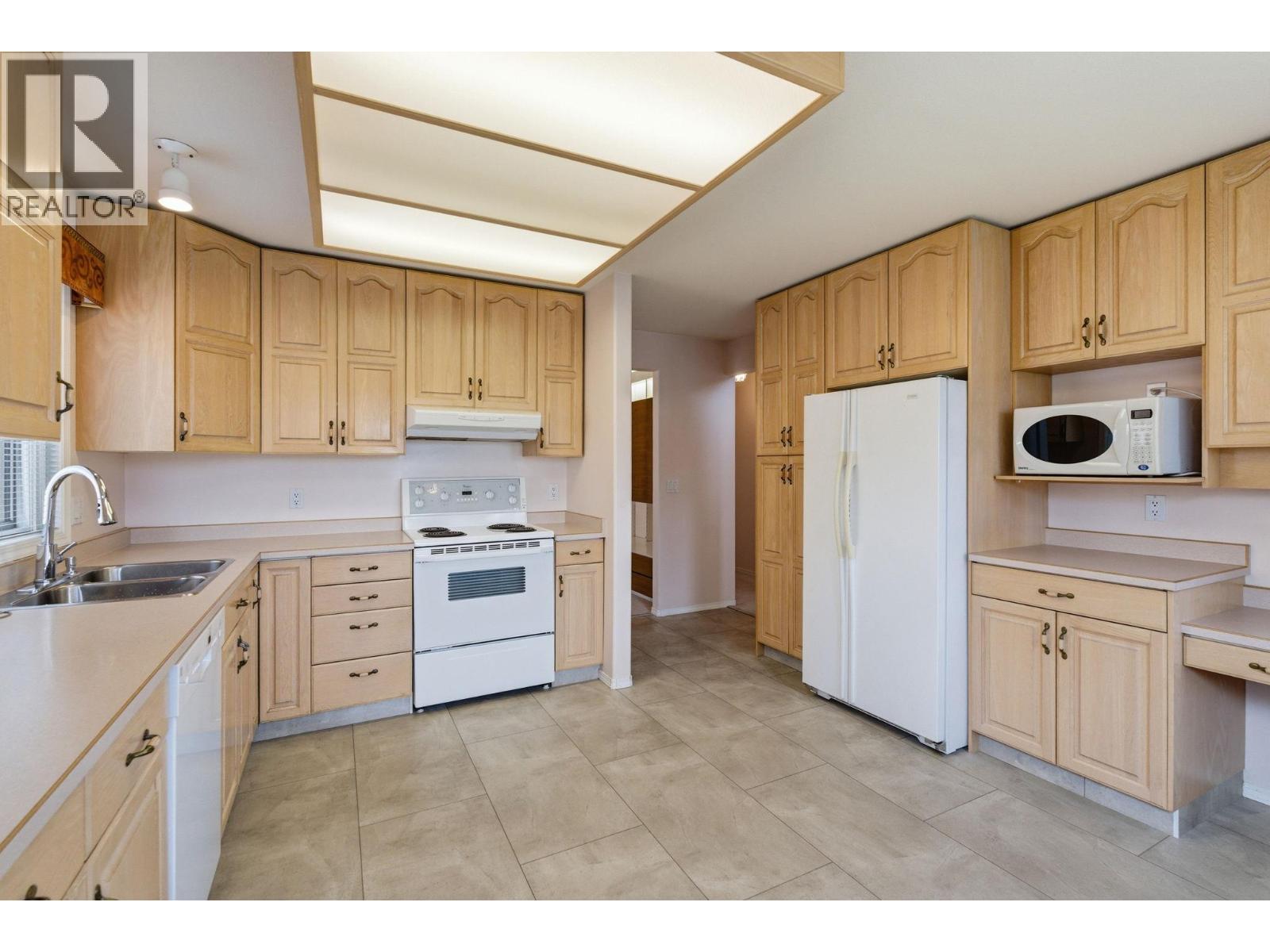 650 Lexington Drive Unit# 212, Kelowna, British Columbia  V1W 3B6 - Photo 9 - 10397182